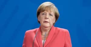 Die-Kritiken-an-Angela-Merkel-werden-schärfer