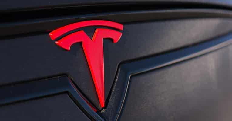 Tesla Motors stellt neues Elektroauto Tesla Model X 60D vor